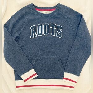 Roots cabin kids size youth XXL (13-14 years) navy blue sweater like new!